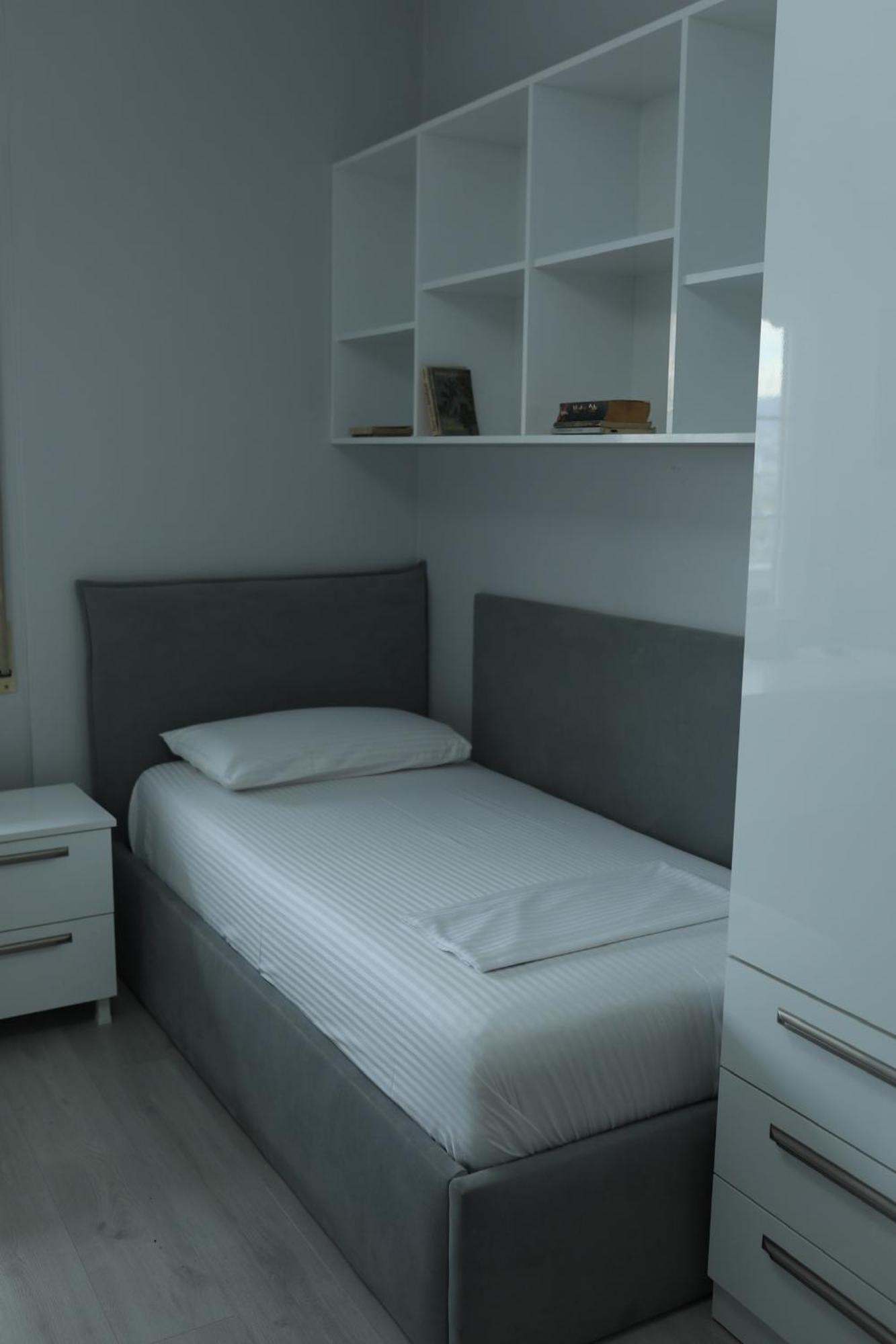 Tirana Gallery Apartment - City Center View Exterior photo